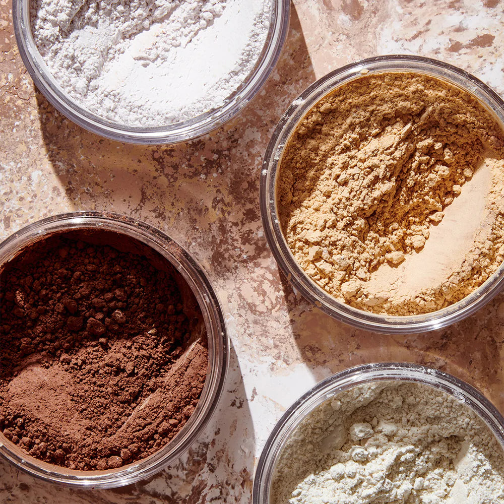 Makeup Revolution Conceal & Fix Setting Powder - Deep Honey